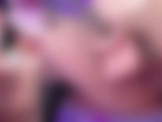 ValentinaGames's Live Sex Cam Show