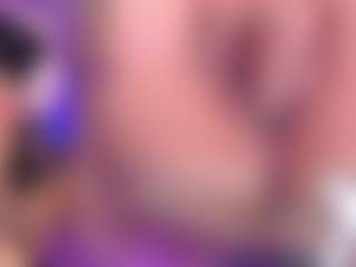 Live cam show with ValentinaGames - Middle Aged on Camsoda