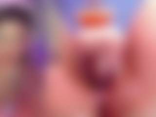 ValentinaGames's Live Sex Cam Show