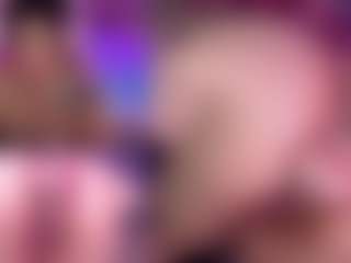 Live cam show with ValentinaGames - Teen (18+) on Fling VIP Chat