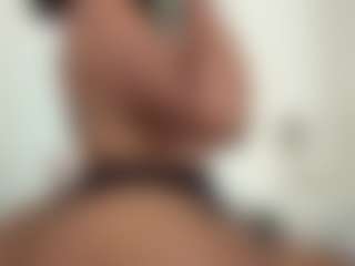 Queen Lovely's Live Sex Cam Show