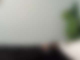 Live cam show with Queen Lovely - Landingstrip on Fling VIP Chat