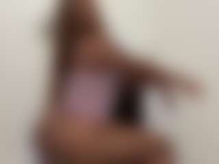 Live cam show with Queen Lovely - Brown Hair Toys on Camsoda