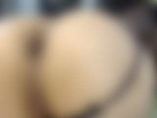 Live cam show with Britanystars - No Smoking on Camsoda