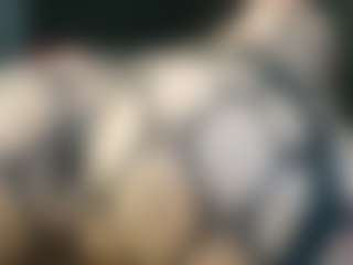 Live cam show with Britanystars - Spank on SpunkLive
