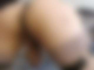 Live cam show with Britanystars - Small Tits on xxxlivecams.org