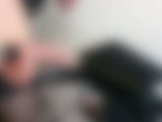 Live cam show with Britanystars - Blue Eyes on Hubzter Live