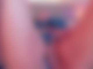 Live cam show with Melodyy-Rose - Fuck Machine on Mixed Magazine Live