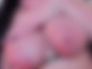 Melodyy-Rose's Live Sex Cam Show