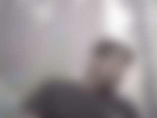 elmonstro690's Live Sex Cam Show