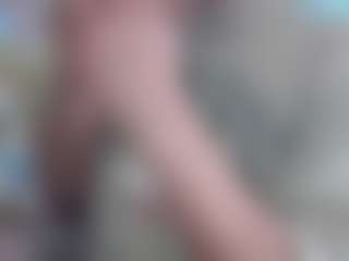 elmonstro690's Live Sex Cam Show
