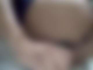 elmonstro690's Live Sex Cam Show