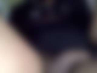 elmonstro690's Live Sex Cam Show