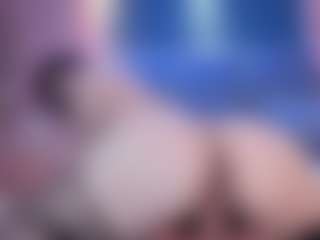 EmilyRoberts9's Live Sex Cam Show