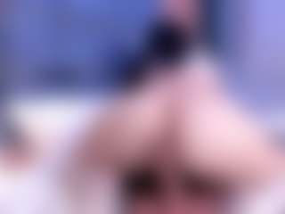 Live cam show with EmilyRoberts9 - Small Tits on Camsoda
