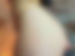 Live cam show with EmilyTrujillo - Blonde Hair on Latina Girls