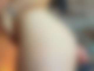 Live cam show with EmilyTrujillo - Ball Sucking on xDating