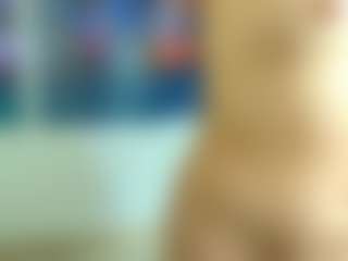 Live cam show with EmilyTrujillo - Thin on intimatelivegirls.com
