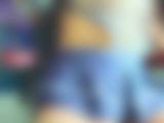 Live cam show with EmilyTrujillo - Thin on Gym Cam Girls