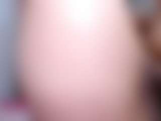 Live cam show with EmilyTrujillo - Thin on Free Soda