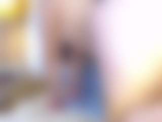 Live cam show with EmilyTrujillo - Petite on Camsoda