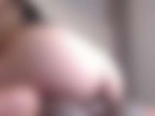 Live cam show with EmilyTrujillo - Butt Plug on Camsoda