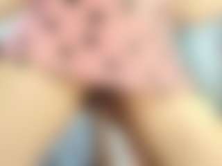 Live cam show with EmilyTrujillo - Petite on LiveSexCams6
