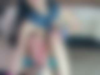 Live cam show with EmilyTrujillo - Blonde Hair Teen (18+) on livesuperchat.net
