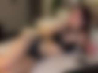 Leila-Unlit's Live Sex Cam Show