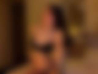 Live cam show with Leila-Unlit - Nipple Piercings on Camsoda