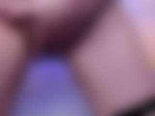 Live cam show with Medea-Queen - MILF on Free Soda