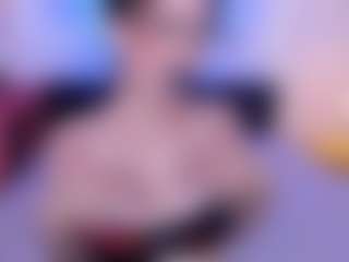 Live cam show with Medea-Queen - Bikini on StripNow