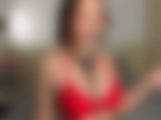 Live cam show with Medea-Queen - Petite MILF on Strip Flash - Live Sex Shows