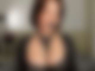 Live cam show with Medea-Queen - Brown Hair Toys on PervPlay.com