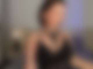 Live cam show with Medea-Queen - Public Brown Hair on Camsoda