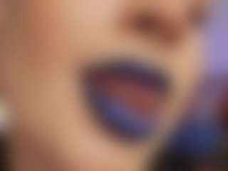 Medea-Queen MILF webcam performer live streaming