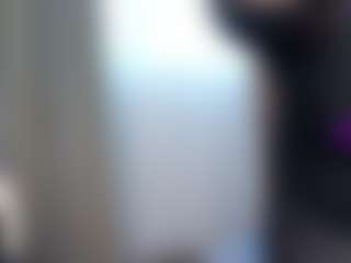 Live cam show with Medea-Queen - Solo on Hubzter Live