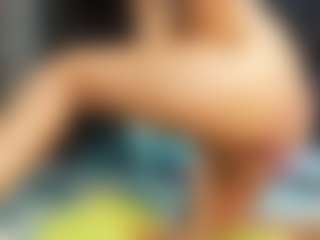 Live cam show with thinsamathagirl - Big Tits Small Tits on TeamSkeetLive