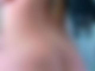 Live cam show with thinsamathagirl - HD Curvy on Hubzter Live