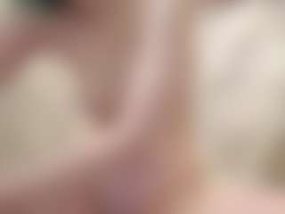 Live cam show with Caroline - Moan on Camsoda
