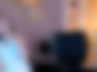 Live cam show with eva-smiiith - Smoking on Uber Horny