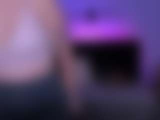 Live cam show with eva-smiiith - HD on Camsoda