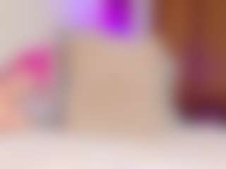 Live cam show with malthe-022 - Petite on CamClone