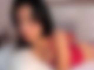 Live cam show with MelissaFoxx - Skinny on Fapmatic.com