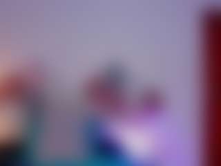 Live cam show with MelissaFoxx - Thin on Dolls Live