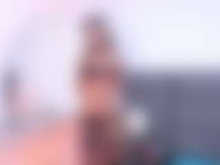 Live cam show with MelissaFoxx - Deepthroat on xxxlivecams.org