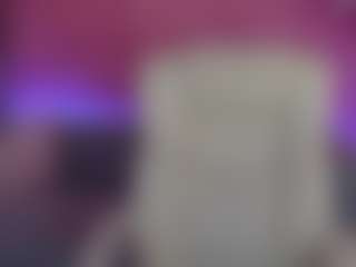 Live cam show with TinaMelt - Flat Chested on sexylivex.com