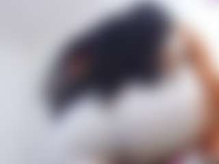Live cam show with AndreaxDoll - Average on sexytreat.net