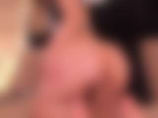 GretaVelvet's Live Sex Cam Show