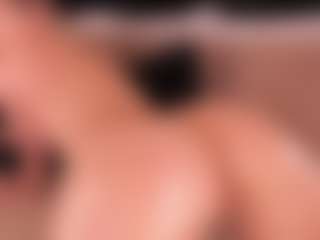GretaVelvet's Live Sex Cam Show